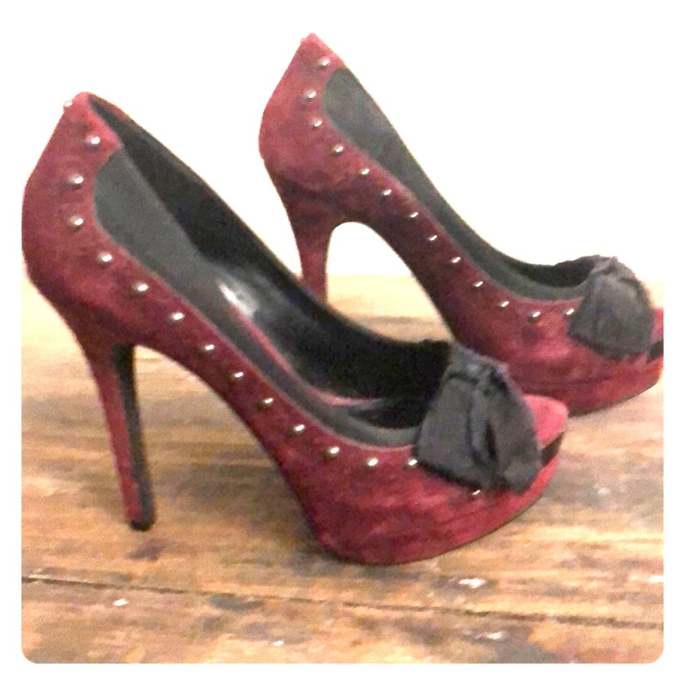 Jessica Simpson heels